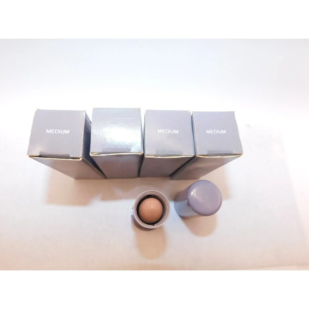 4 Vintage Avon Advanced Moisture Makeup Perfecting Concealer Stick Medium .13oz